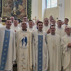 Proslavljena mlada misa Dominka Čaušića u Župi Bezgrešnog začeća BDM u Valpovu